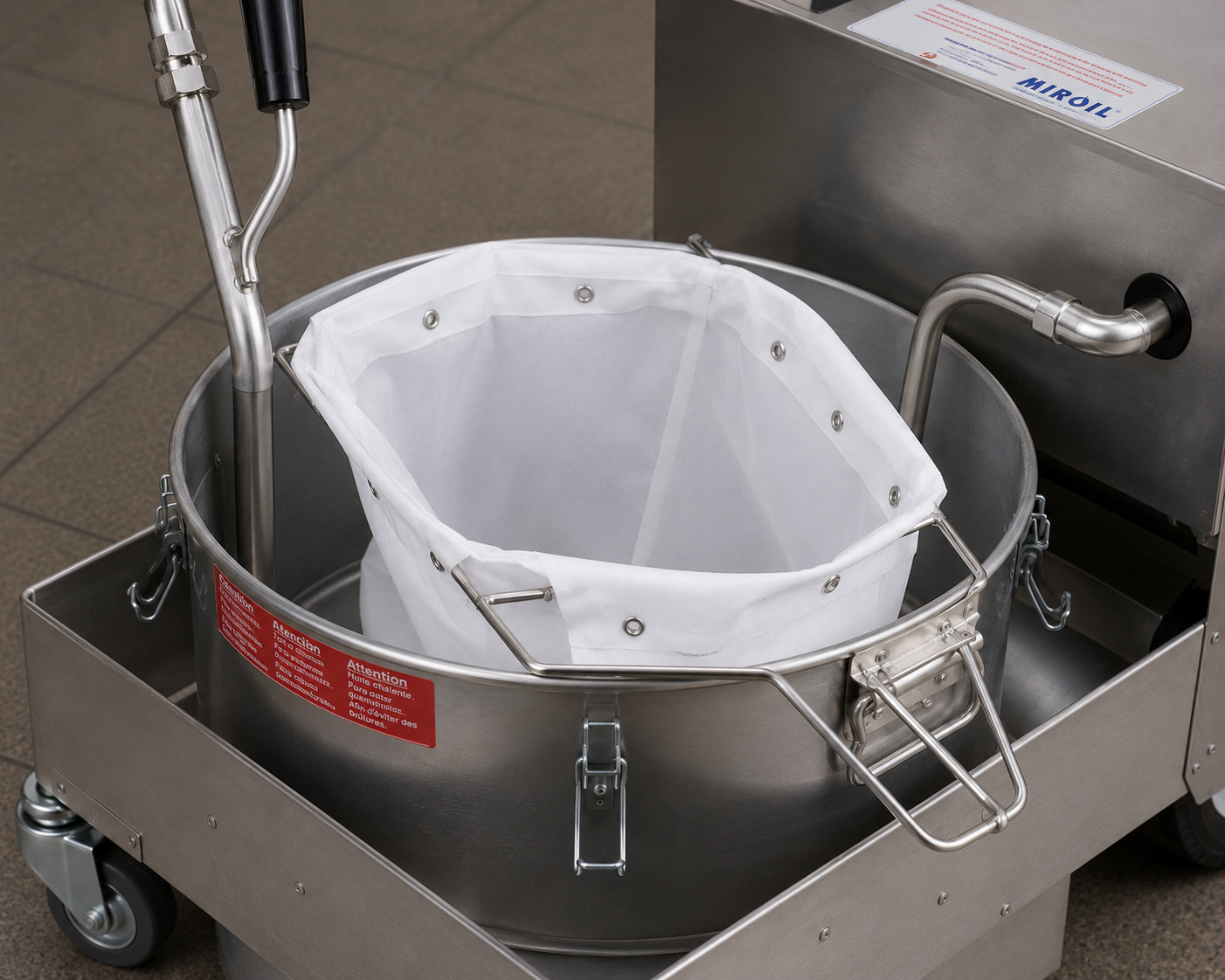 MirOil EZ Flow filter bag and frame installed in BD505 discard trolley